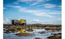  The Mogul Racing Team crew in the truck class ends the intermediate stage of the Rally Dakar
